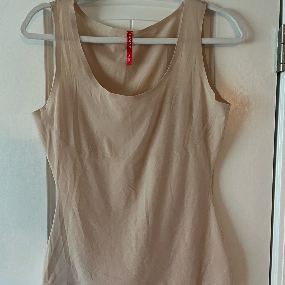 Spanx super smooth essential tank